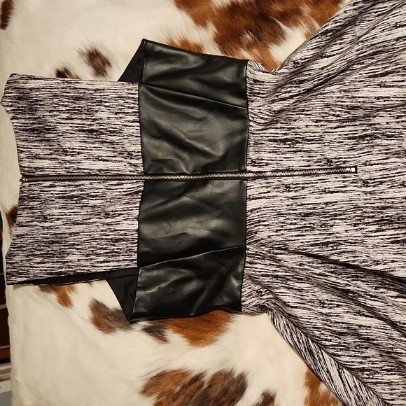 RW& Co. Mini Dress - Picture 7 of 7